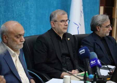 خط مقدم اقتصاد کشور در دست تولیدکنندگان است